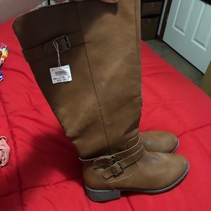 NWT Wide Width Tall Boots